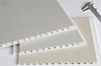 Panneaux de plafond en PVC épissés
